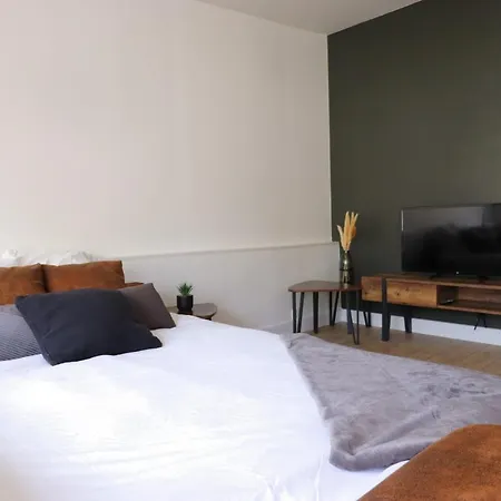 Le Patio - Spacieux T3 Avec Climatisation Et Jardin Privatif Apartment *